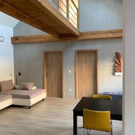 Loft Piheno Es Wellness Haz Villa บาลาตอนฟือเรด ภายนอก รูปภาพ