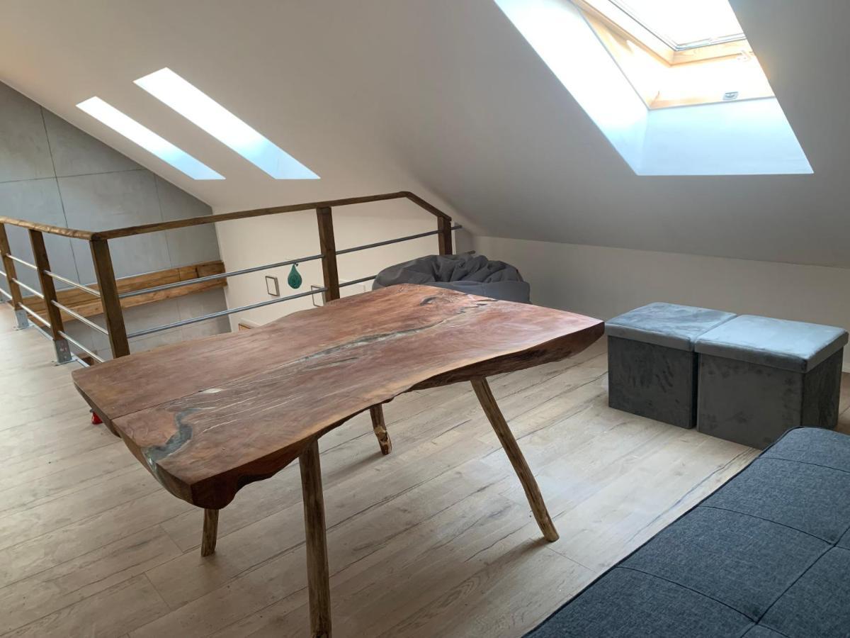 Loft Piheno Es Wellness Haz Villa บาลาตอนฟือเรด ภายนอก รูปภาพ