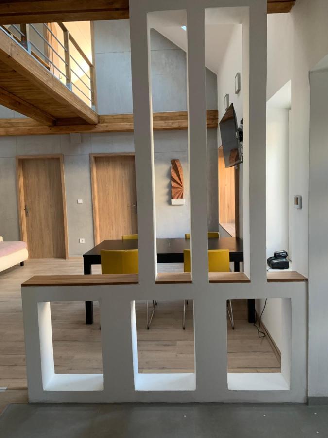 Loft Piheno Es Wellness Haz Villa บาลาตอนฟือเรด ภายนอก รูปภาพ