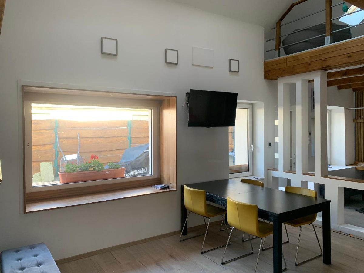 Loft Piheno Es Wellness Haz Villa บาลาตอนฟือเรด ภายนอก รูปภาพ