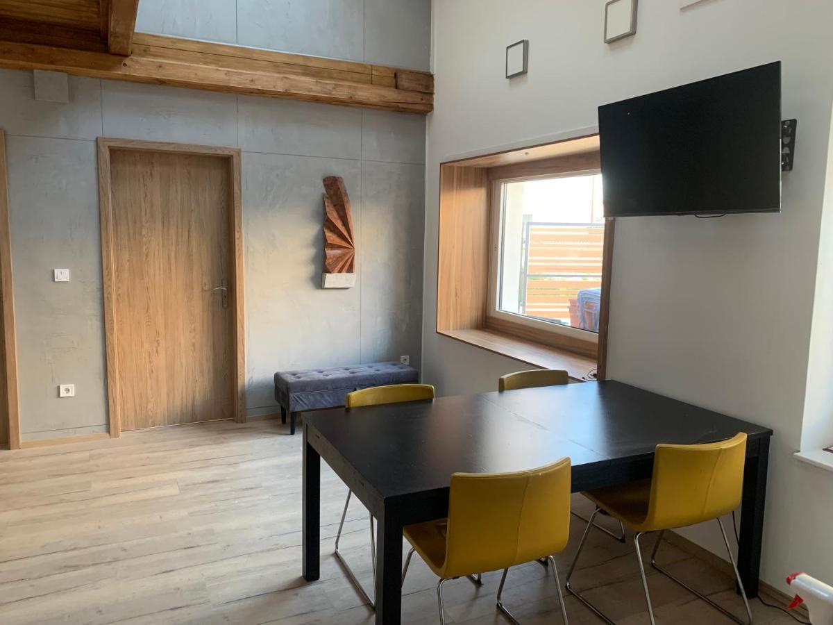 Loft Piheno Es Wellness Haz Villa บาลาตอนฟือเรด ภายนอก รูปภาพ